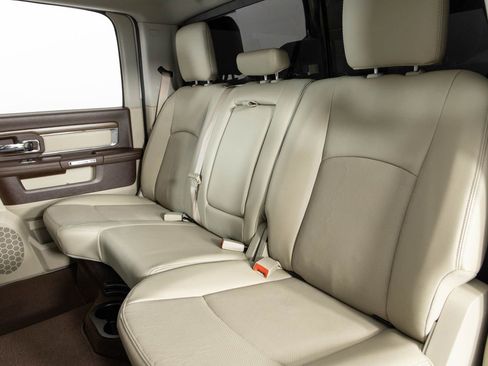 Used 2015 RAM 1500 Laramie w/ Convenience Group image 17