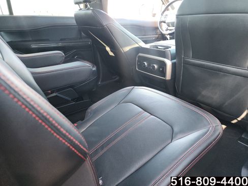Used 2022 Ford Expedition Max Limited image 17