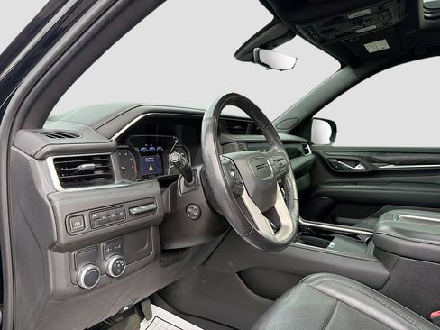 Used 2021 GMC Yukon Denali w/ Denali Premium Package RWD image 9