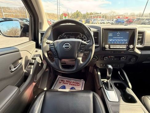 Certified 2024 Nissan Frontier SL w/ Technology Package image 23