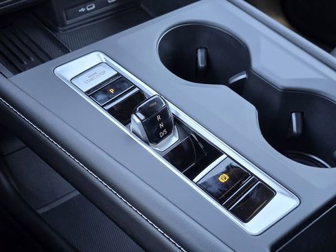 New 2026 Volkswagen Atlas Cross Sport SE image 15