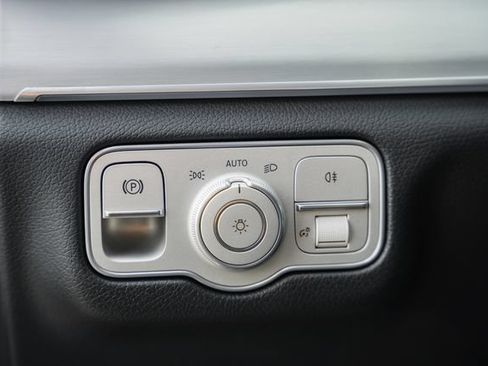 Certified 2024 Mercedes-Benz GLE 450e 4MATIC image 43