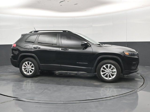 Used 2022 Jeep Cherokee Latitude Lux w/ Sun & Sound Group AWD/4WD image 34