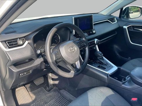 Used 2024 Toyota RAV4 XLE FWD image 14
