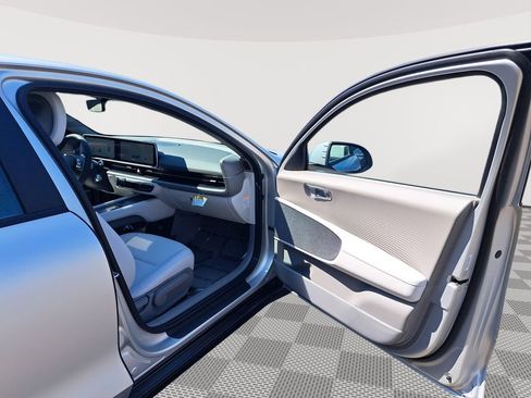 New 2024 Hyundai Ioniq 6 SEL AWD/4WD image 17