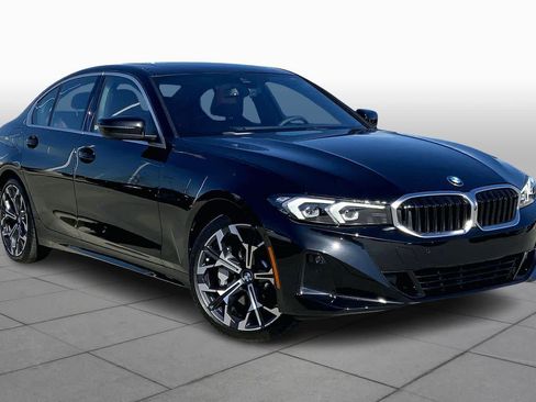 Certified 2025 BMW 330i Sedan image 2