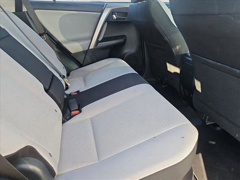 Used 2017 Toyota RAV4 XLE image 19