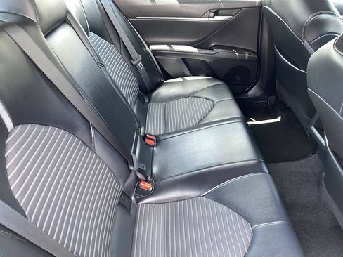 Used 2023 Toyota Camry SE FWD image 12