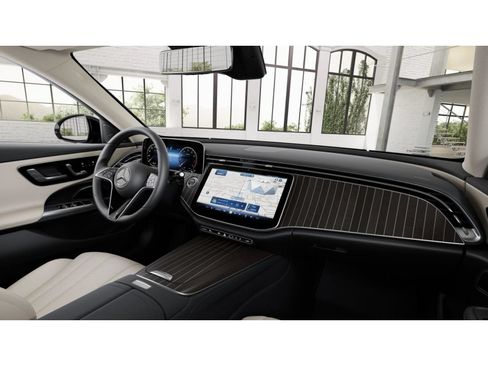 New 2026 Mercedes-Benz E 350 4MATIC Sedan image 6
