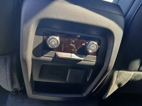 New 2026 Chevrolet Traverse Z71 w/ Enhanced Driving Package image 32