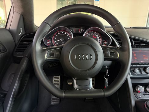Used 2010 Audi R8 V10 AWD/4WD image 37