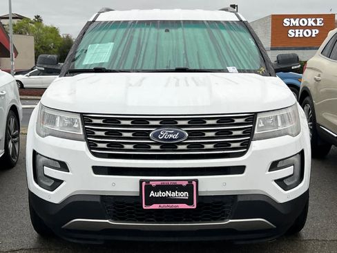 Used 2017 Ford Explorer XLT w/ Equipment Group 201A image 6