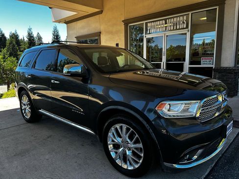 Used 2014 Dodge Durango Citadel w/ Technology Group RWD image 11