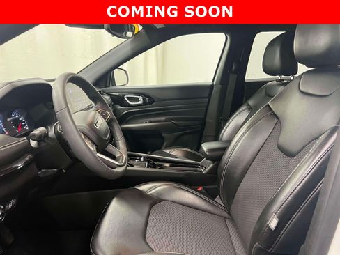 Certified 2023 Jeep Compass Latitude AWD/4WD image 16