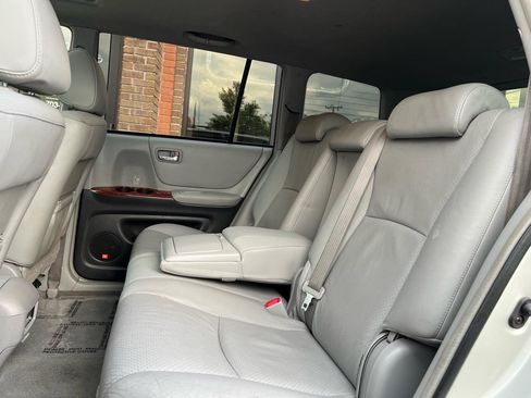 Used 2004 Toyota Highlander 4WD V6 image 29