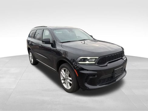 Used 2024 Dodge Durango GT image 3