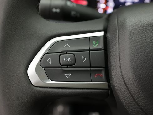 Used 2026 Jeep Compass Limited AWD/4WD image 26