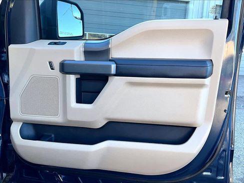 Used 2016 Ford F150 XLT w/ Equipment Group 302A Luxury image 22