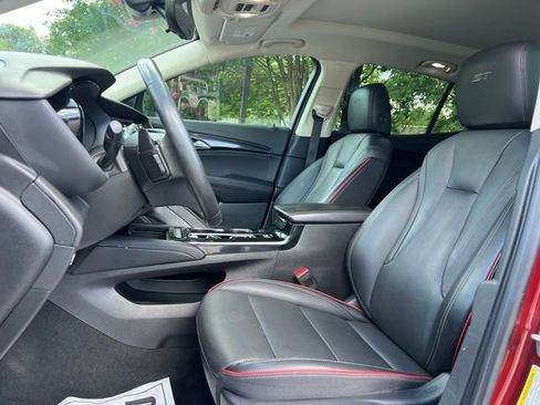 Used 2022 Buick Envision Essence w/ Technology Package II FWD image 13
