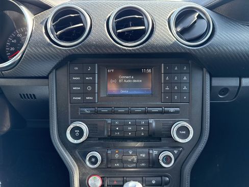 Used 2018 Ford Mustang Coupe image 11