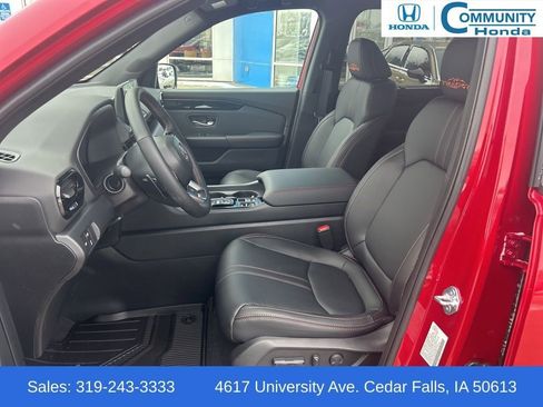 New 2025 Honda Pilot TrailSport image 24