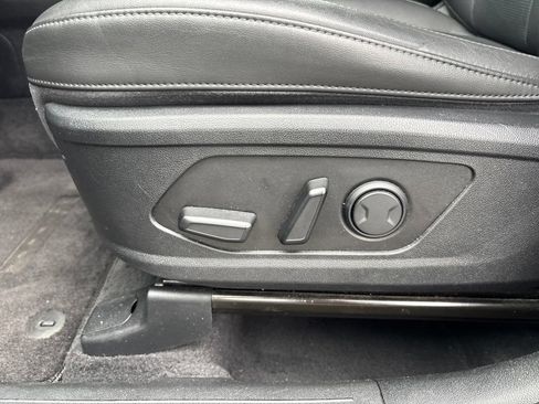Used 2024 Kia Sorento EX w/ Panoramic Sunroof Package FWD image 22
