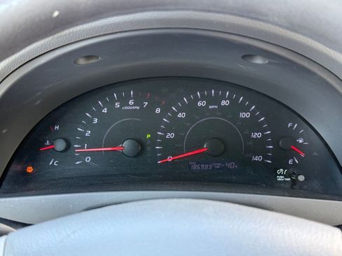 Used 2011 Toyota Camry LE w/ LE Extra-Value Pkg image 16