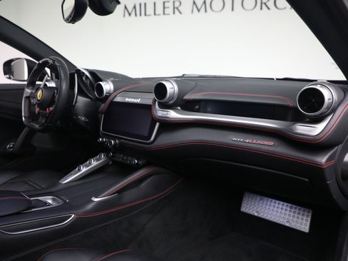 Certified 2018 Ferrari GTC4Lusso AWD/4WD image 18