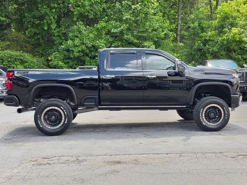 Used 2022 Chevrolet Silverado 2500 High Country w/ Technology Package AWD/4WD image 8