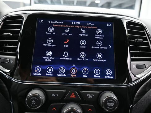 Used 2020 Jeep Grand Cherokee Altitude image 22