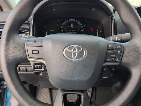 Used 2025 Toyota Camry LE w/ Convenience Package FWD image 24