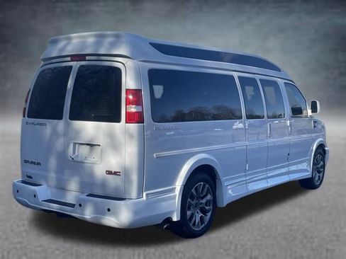 Used 2022 GMC Savana 2500 Extended image 3