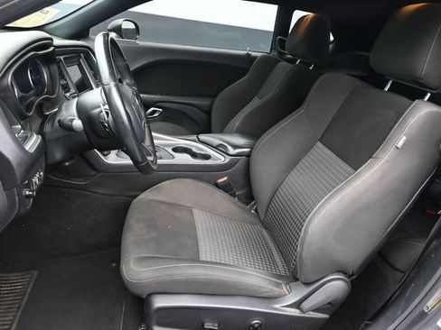 Used 2019 Dodge Challenger R/T RWD image 22