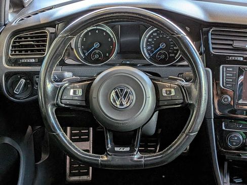 Used 2015 Volkswagen Golf R 4-Door image 20