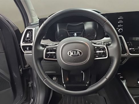 Used 2021 Kia Sorento S FWD image 22