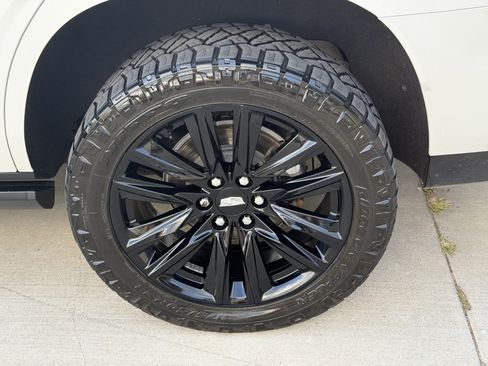 Used 2021 Cadillac Escalade Sport Platinum AWD/4WD image 12