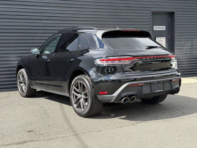 Used 2023 Porsche Macan Turbo AWD/4WD image 2
