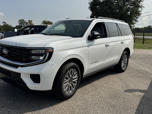 New 2027 Ford Expedition Platinum w/ Driver's Package RWD image 6