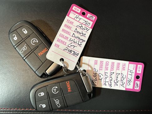 Used 2024 Dodge Durango GT image 28