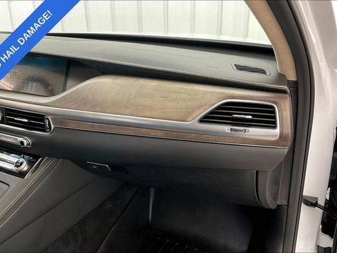Used 2021 Genesis G90 3.3T Premium AWD/4WD image 18