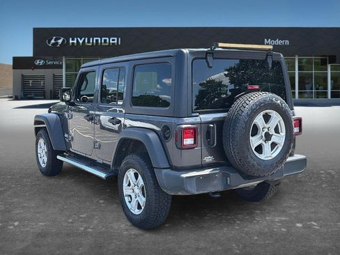 Used 2021 Jeep Wrangler Unlimited Sport w/ Cold Weather Group AWD/4WD image 3