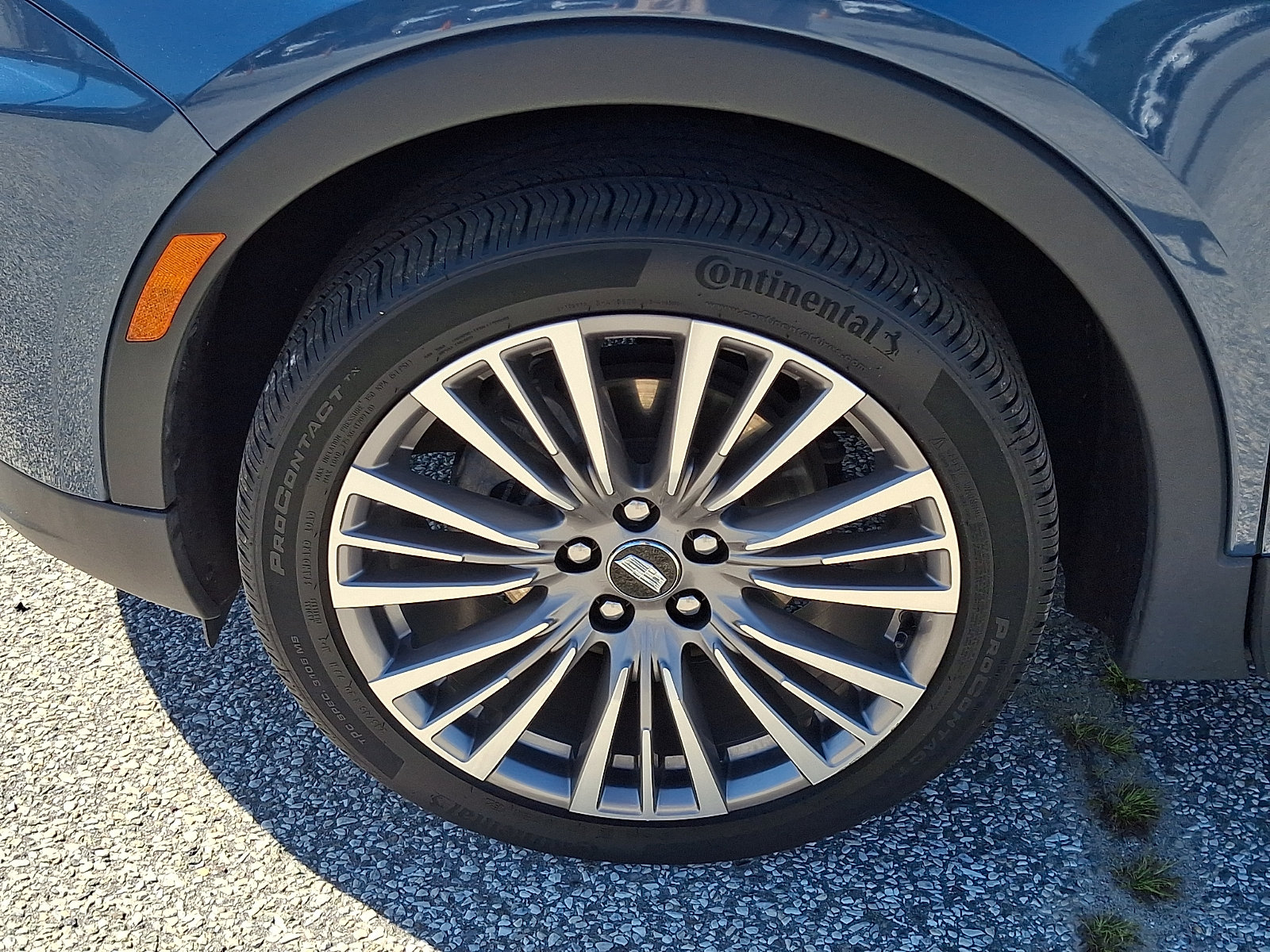 Used 2024 Cadillac XT4 Premium Luxury AWD/4WD image 11