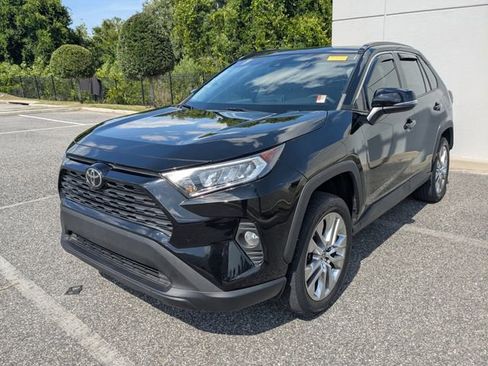 Used 2021 Toyota RAV4 XLE Premium FWD image 2