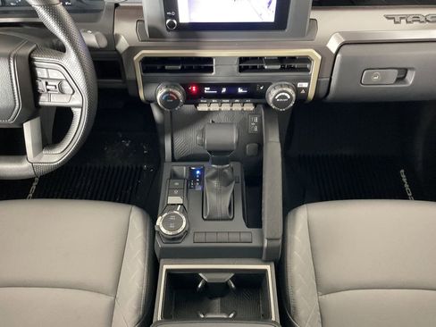 Used 2025 Toyota Tacoma SR5 image 12