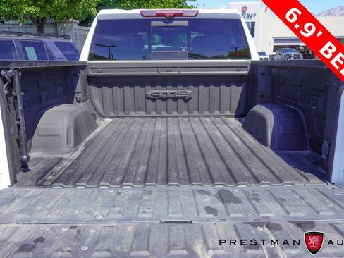 Used 2021 GMC Sierra 1500 AT4 w/ AT4 Value Package AWD/4WD image 8