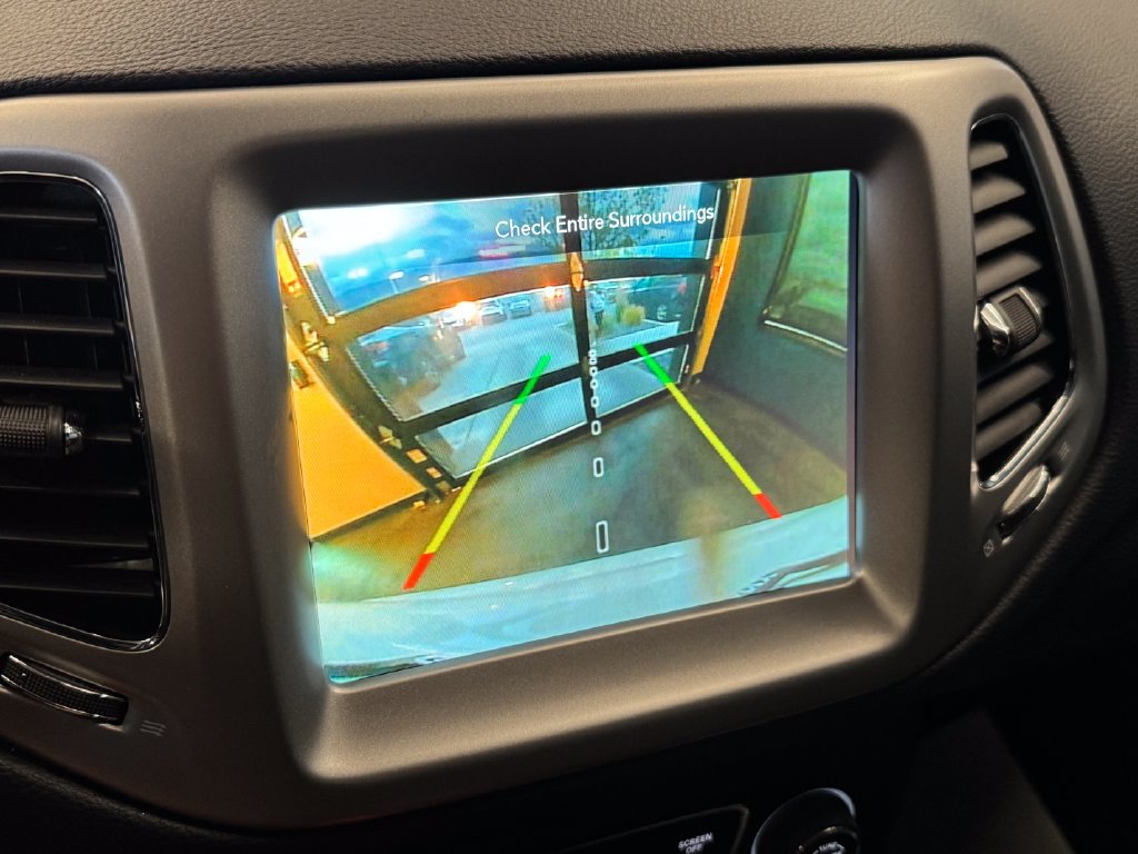 Used 2021 Jeep Compass Latitude AWD/4WD image 14