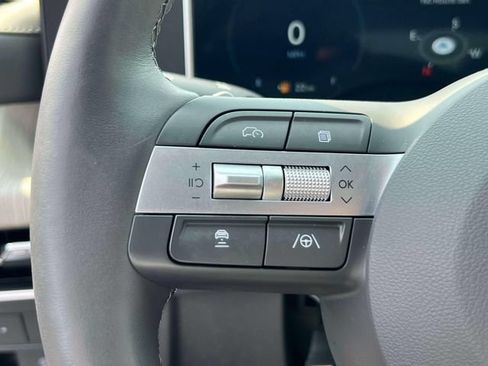 Certified 2025 Hyundai Sonata Limited FWD image 20