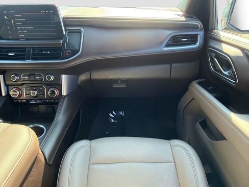 Used 2024 GMC Yukon SLT image 19