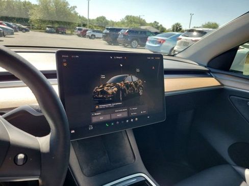 Used 2023 Tesla Model Y Long Range AWD/4WD image 24