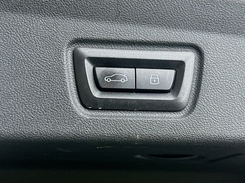 Used 2023 BMW i4 eDrive35 w/ Premium Package RWD image 30
